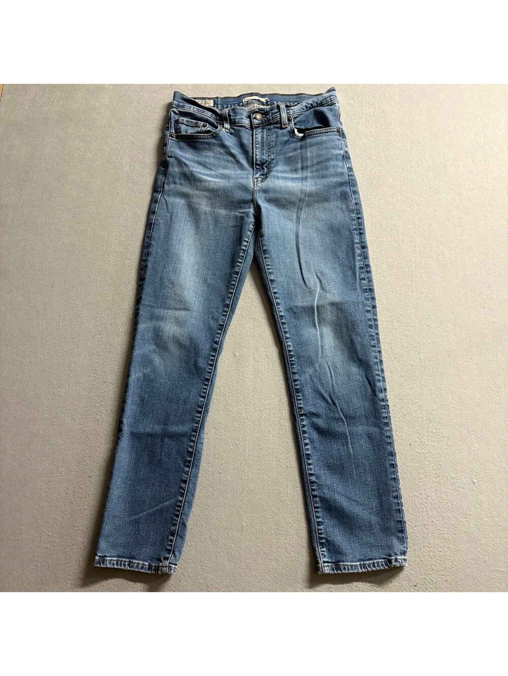 Levi's Premium 724 High Rise Straight Jeans Womens Size 29 Medium Wash Denim